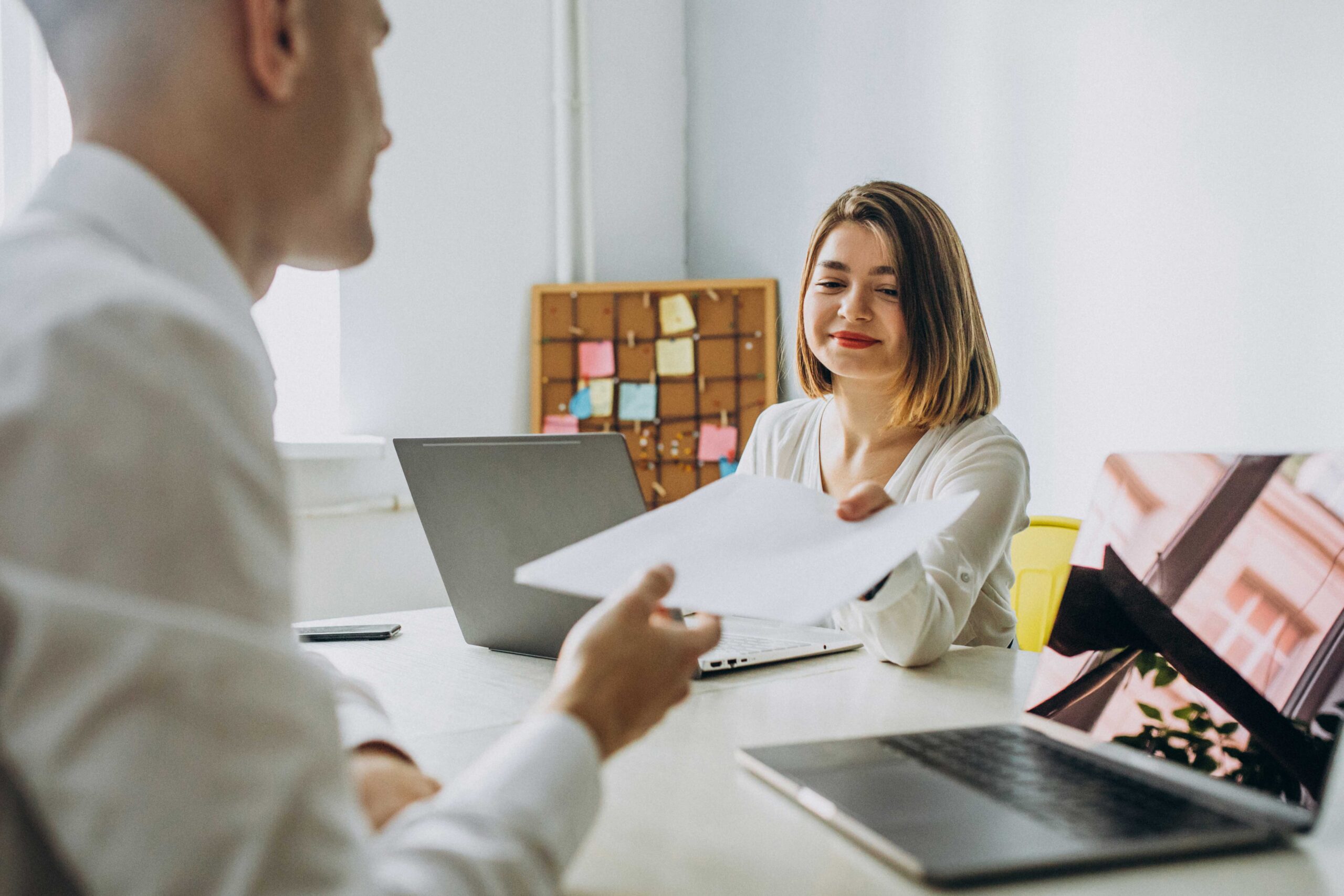 female-male-collegues-working-office1